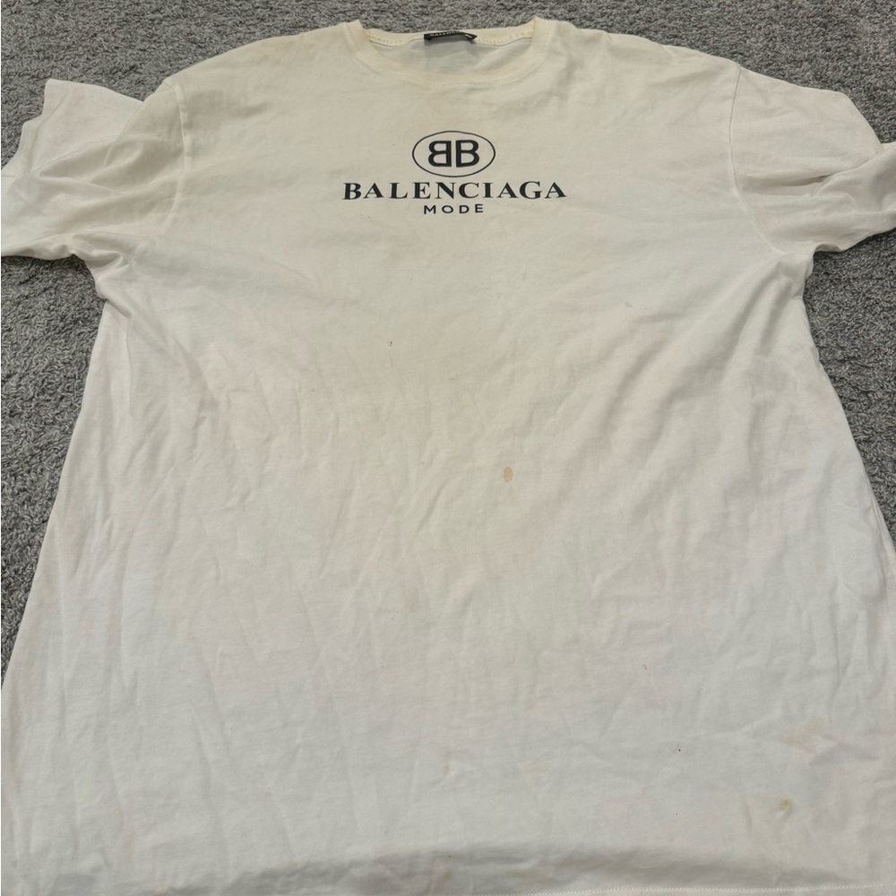 Real balenciaga trun yellow but still look good cheap price